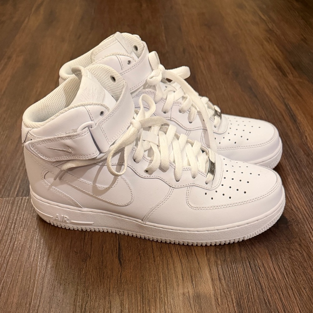 Nike Air Force 1 ‘07 High Triple White